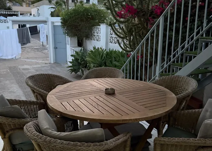Puerto Banus Jacuzzi Close To Breath And Arena Marbella