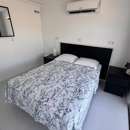 Great Location House With Parking Close To Puerto Banus W Jacuzzi Apartment