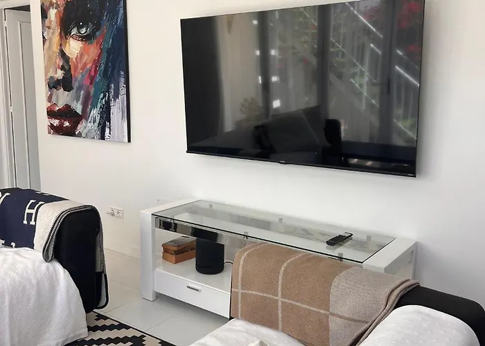 Puerto Banus Jacuzzi Close To Breath And Arena Appartement